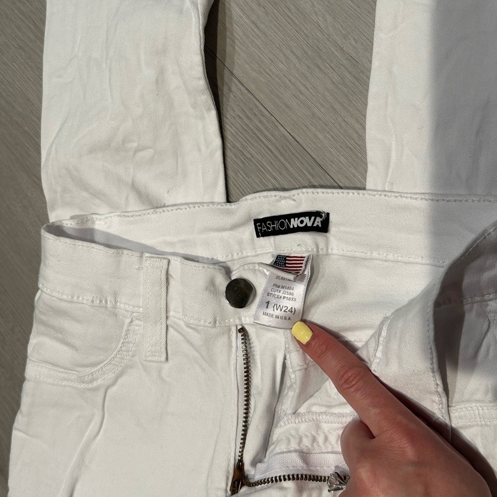 Fashion Nova White High Rise Ripped Skinny Jeans Size‎ 1 24 - Picture 2 of 3
